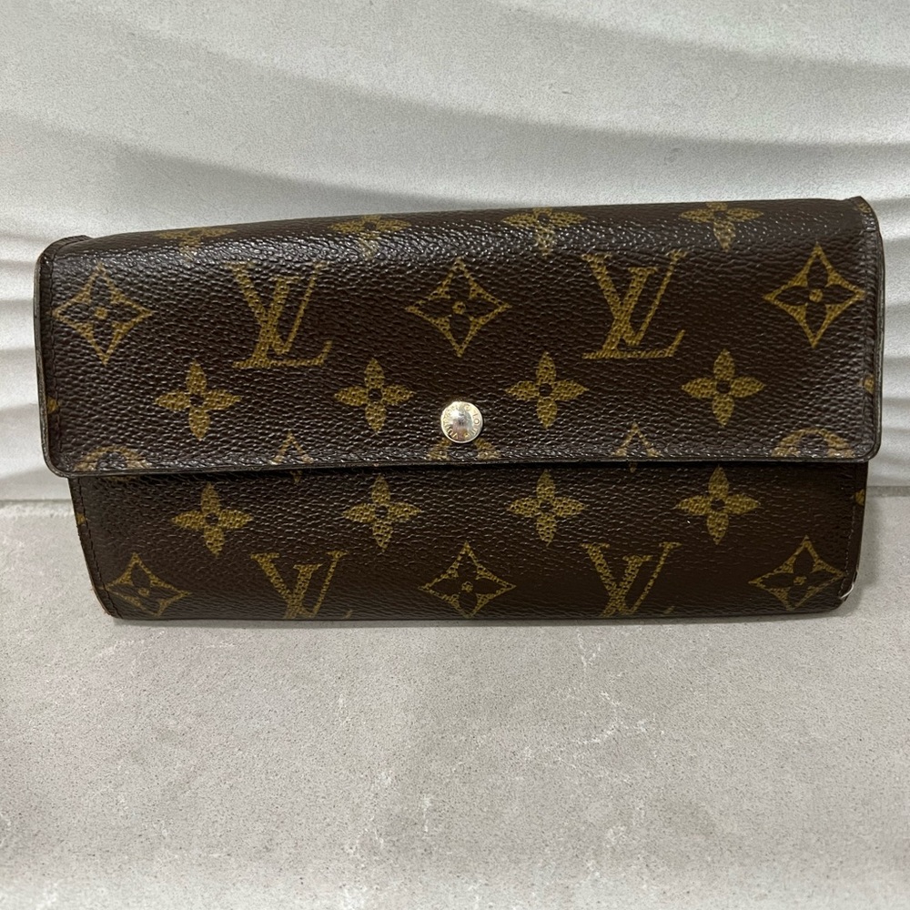 Louis Vitton Sarah Monogram Wallet